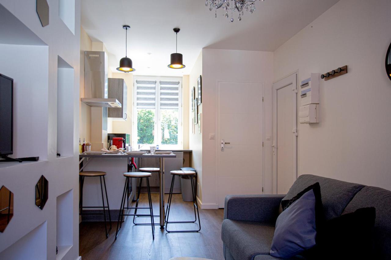 Ideal Pro & Couple - 2 Logements Theme Boho Chic Rdc & Dandy 1Er Etage - Quartier Calme - Jardin - Wifi Hd - Smart Tv - Parking Gratuit - Proche Centre & Transports - Ask Home Валенсиен Екстериор снимка