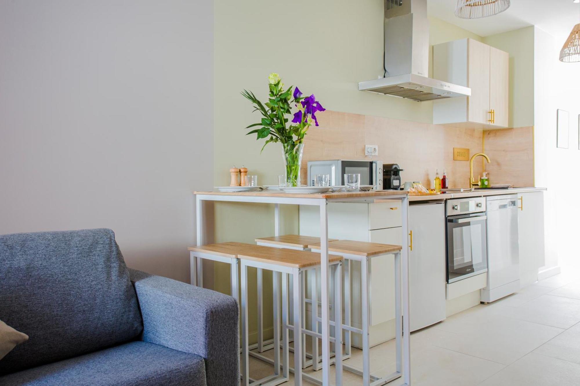Ideal Pro & Couple - 2 Logements Theme Boho Chic Rdc & Dandy 1Er Etage - Quartier Calme - Jardin - Wifi Hd - Smart Tv - Parking Gratuit - Proche Centre & Transports - Ask Home Валенсиен Екстериор снимка